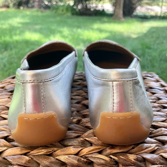 NEW Clarks Doraville Silver Leather Slip on Penny Loafer Driving Moccasin Shoes - Picture 7 of 10